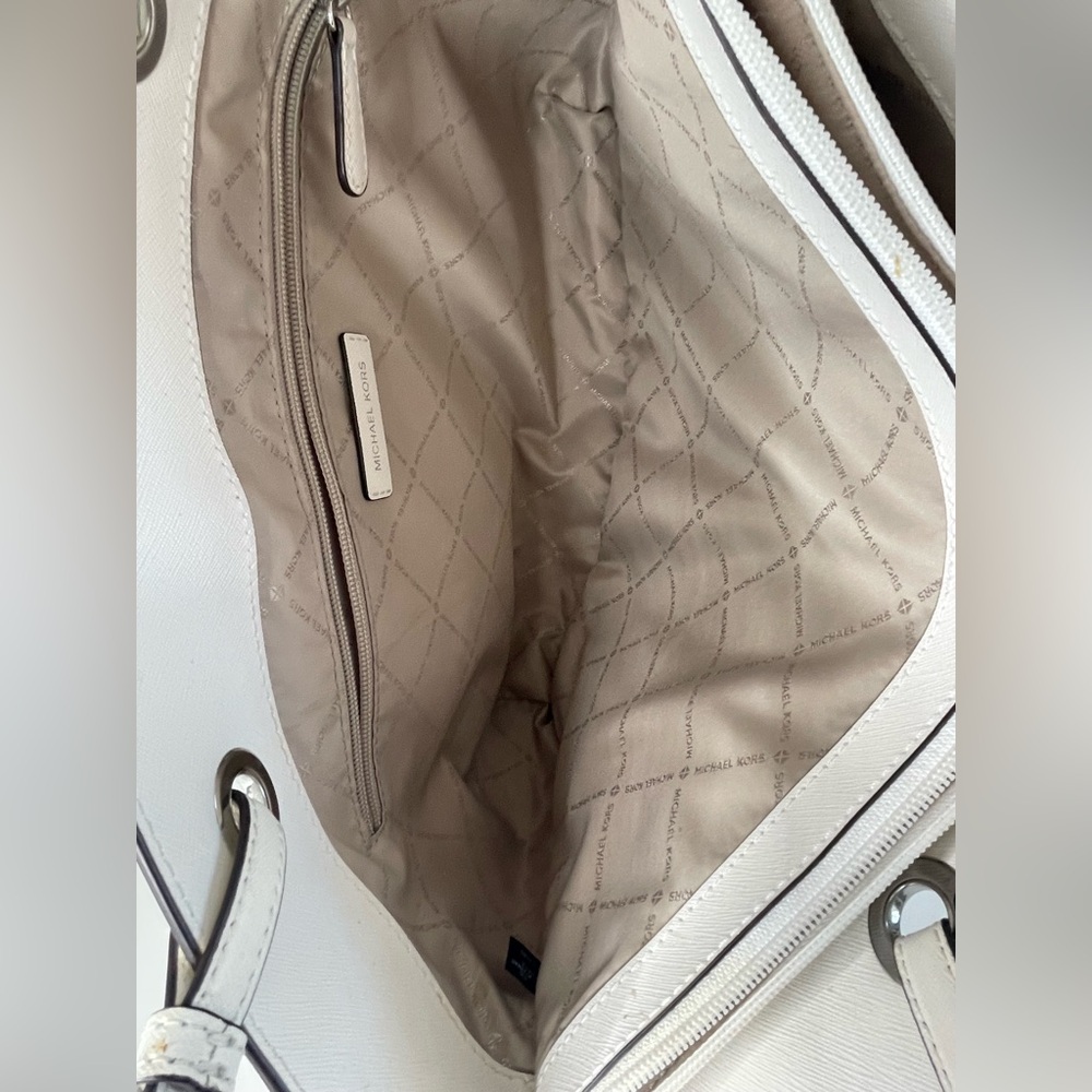 Michael Kors Taupe and Cream Shoulder Bag - Picture 13 of 16